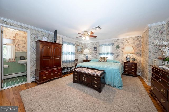 9 BUCKWALTER RD, Audubon, PA 19403
