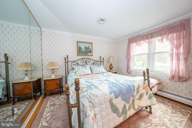 9 BUCKWALTER RD, Audubon, PA 19403