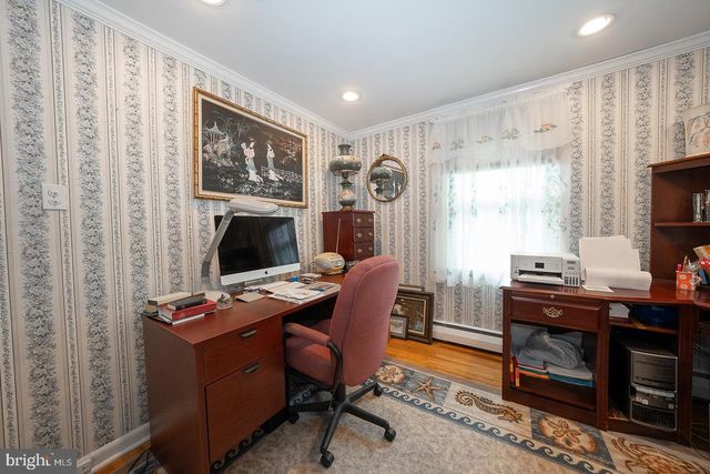 9 BUCKWALTER RD, Audubon, PA 19403