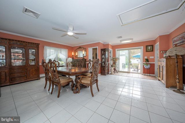 9 BUCKWALTER RD, Audubon, PA 19403