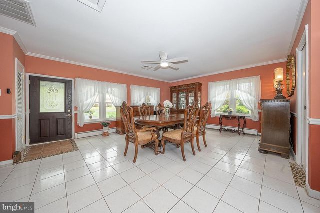 9 BUCKWALTER RD, Audubon, PA 19403