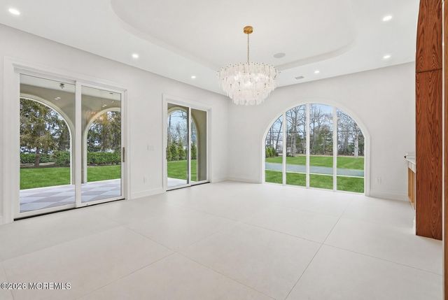 10 Ash Street, Eatontown, NJ 07724