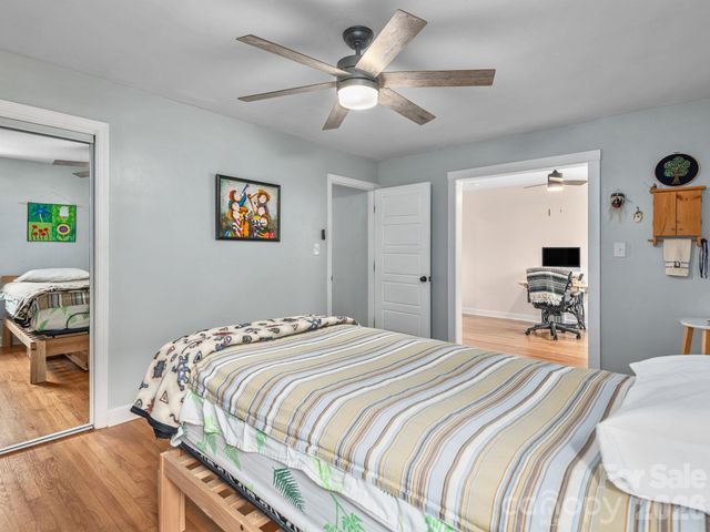 33 Pinehurst Road, Asheville, NC 28805