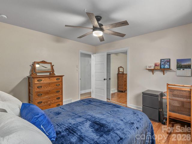 33 Pinehurst Road, Asheville, NC 28805