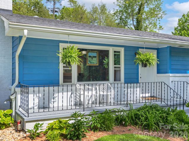 33 Pinehurst Road, Asheville, NC 28805
