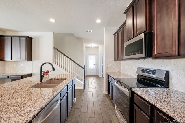7203 Geranium Path, San Antonio, TX 78218