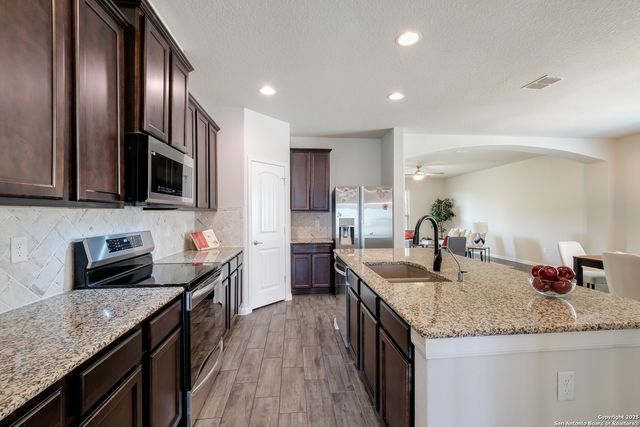 7203 Geranium Path, San Antonio, TX 78218