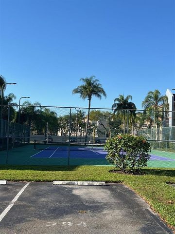 18840 NW 57th Avenue Unit 101, Hialeah, FL 33015
