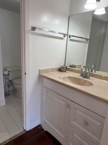 18840 NW 57th Avenue Unit 101, Hialeah, FL 33015