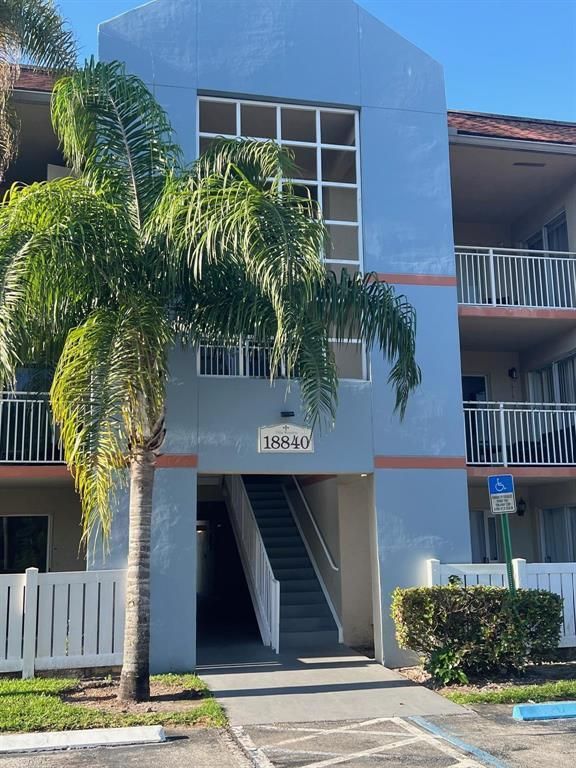 18840 NW 57th Avenue Unit 101, Hialeah, FL 33015
