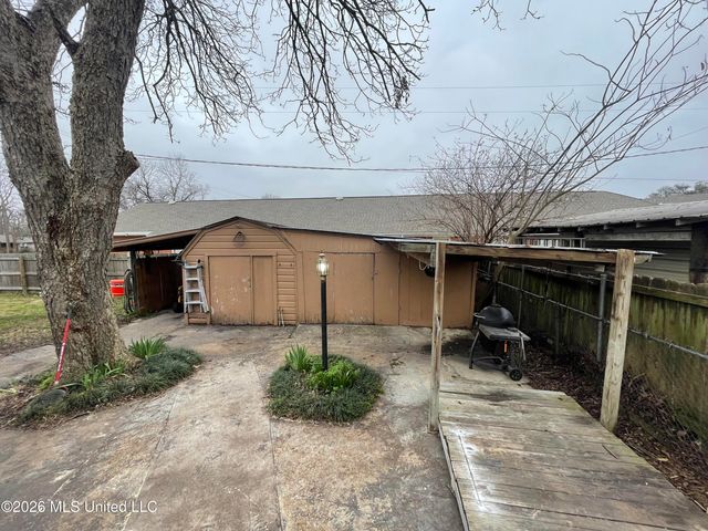 2014 Robert Gray Street, Vidalia, LA 71373