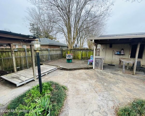 2014 Robert Gray Street, Vidalia, LA 71373