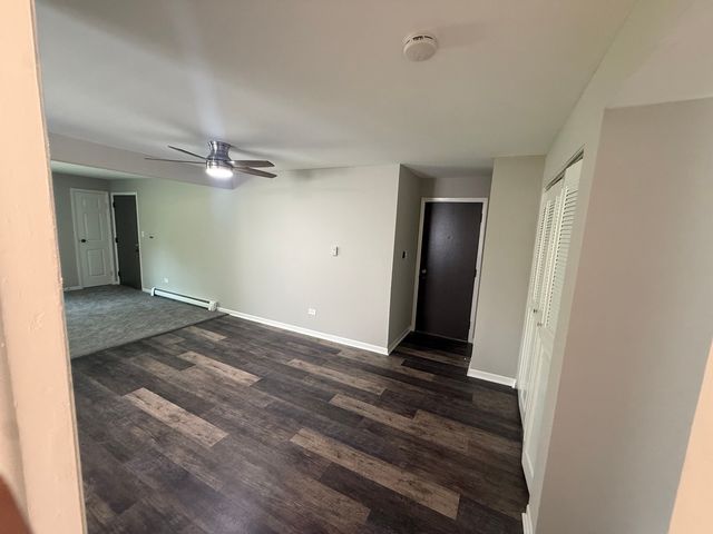 1110 Chalet Drive 104, Darien, IL 60561