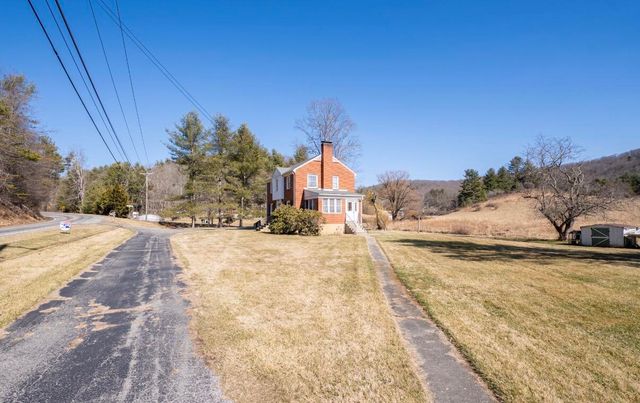 10388 Bent Mountain RD, Bent Mountain, VA 24059