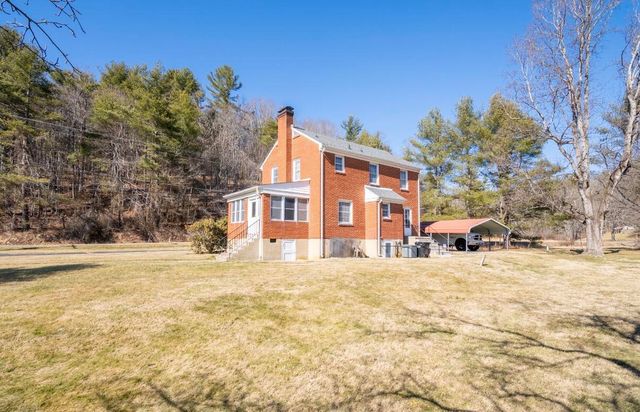 10388 Bent Mountain RD, Bent Mountain, VA 24059