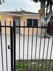 10529 Grape, Los Angeles, CA 90002