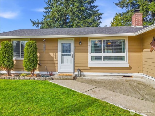 17116 6th Avenue Ct E, Spanaway, WA 98387
