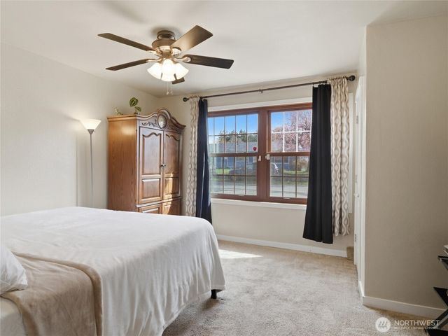 17116 6th Avenue Ct E, Spanaway, WA 98387