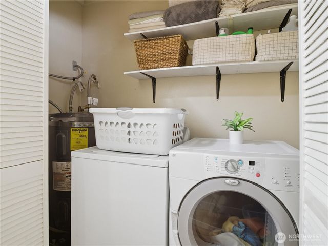 17116 6th Avenue Ct E, Spanaway, WA 98387