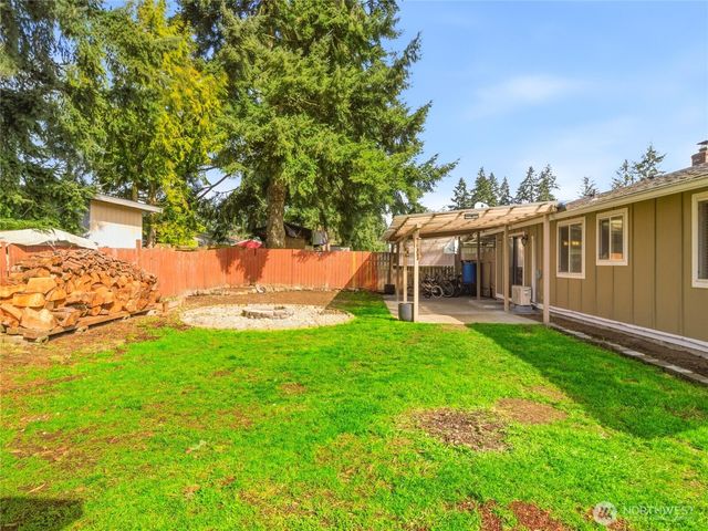 17116 6th Avenue Ct E, Spanaway, WA 98387