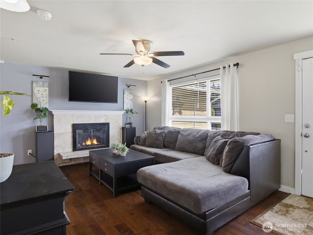 17116 6th Avenue Ct E, Spanaway, WA 98387