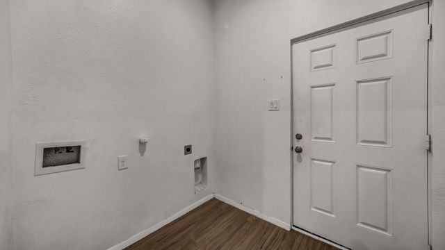 2514 Austin Court, Granbury, TX 76048