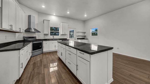 2514 Austin Court, Granbury, TX 76048