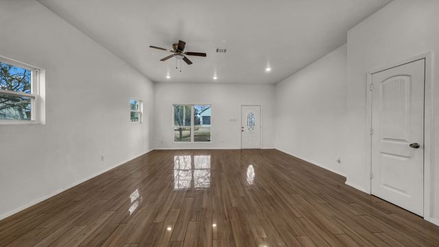 2514 Austin Court, Granbury, TX 76048