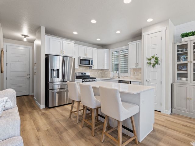 1424 W FOXTAIL WAY, Lindon, UT 84042