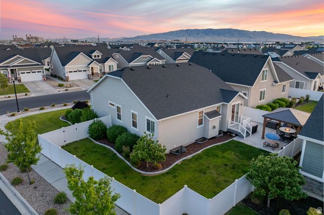 1424 W FOXTAIL WAY, Lindon, UT 84042