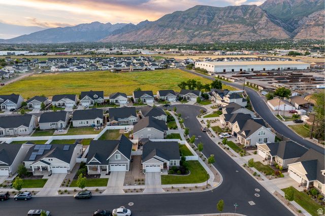 1424 W FOXTAIL WAY, Lindon, UT 84042
