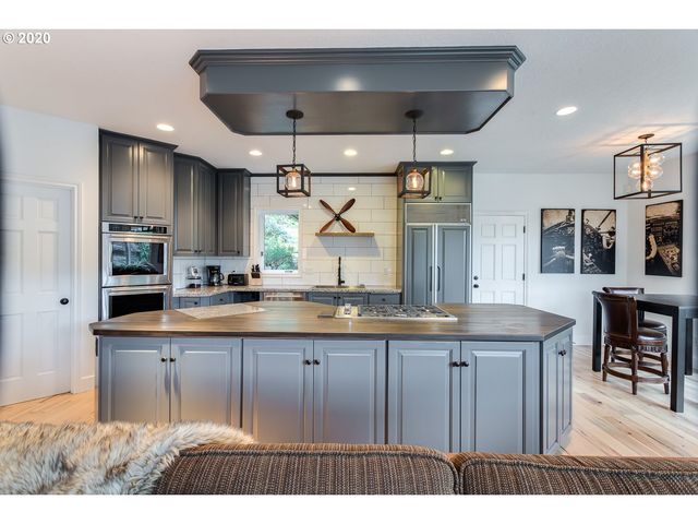15800 OSWEGO SHORE Ct, Lake Oswego, OR 97034