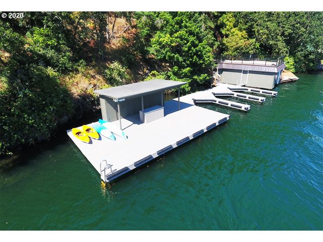 15800 OSWEGO SHORE Ct, Lake Oswego, OR 97034