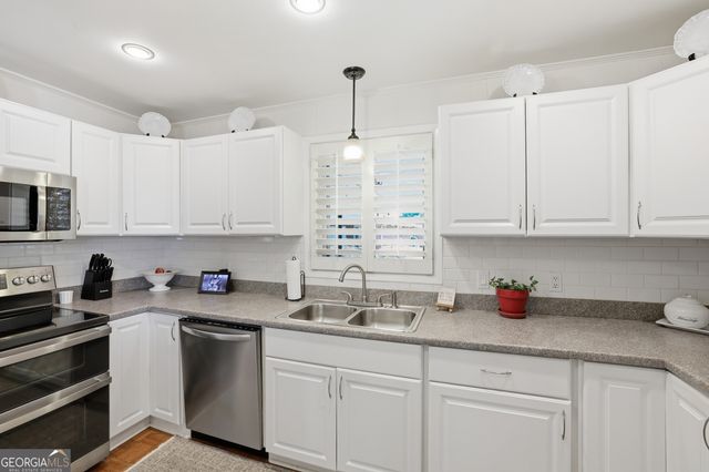 289 Skyline Drive, Toccoa, GA 30577