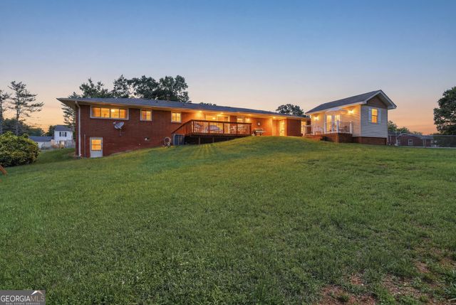 289 Skyline Drive, Toccoa, GA 30577