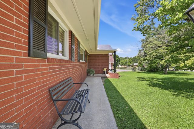 289 Skyline Drive, Toccoa, GA 30577