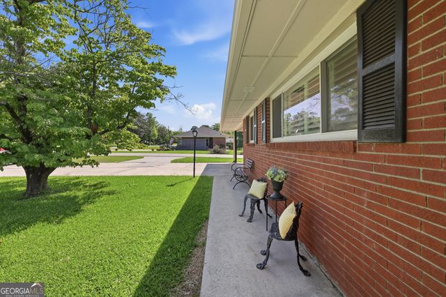 289 Skyline Drive, Toccoa, GA 30577