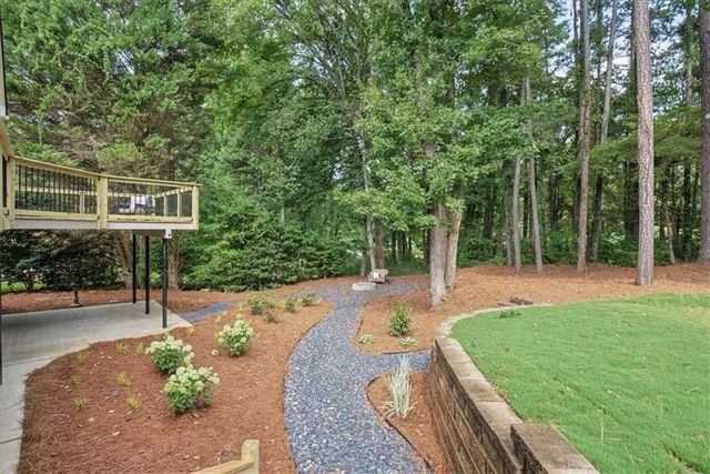 5714 Brynwood Circle NW, Acworth, GA 30101