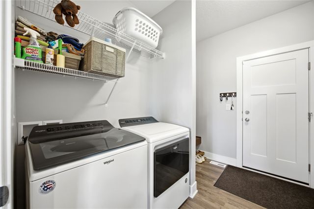 820 SE Booth Avenue, Waukee, IA 50263