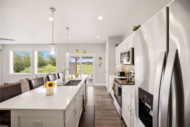 820 SE Booth Avenue, Waukee, IA 50263