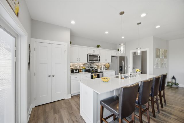 820 SE Booth Avenue, Waukee, IA 50263