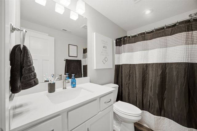 820 SE Booth Avenue, Waukee, IA 50263