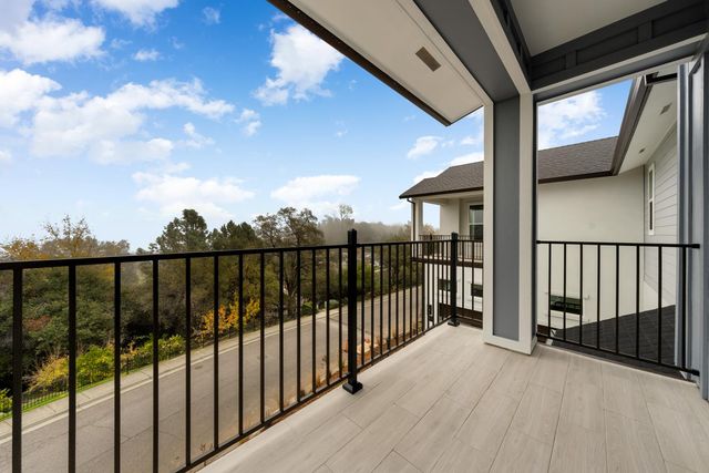 227 Swenson Ct, Auburn, CA 95603