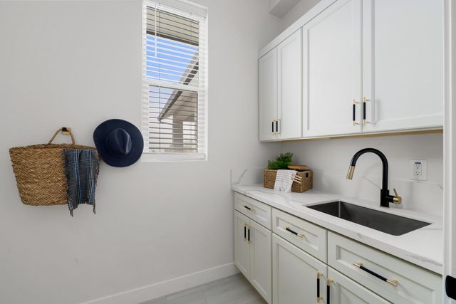 227 Swenson Ct, Auburn, CA 95603