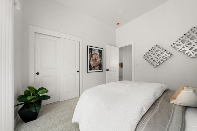 227 Swenson Ct, Auburn, CA 95603