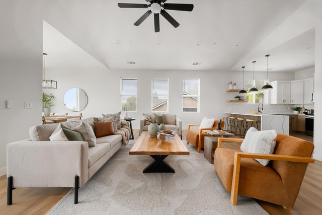 227 Swenson Ct, Auburn, CA 95603