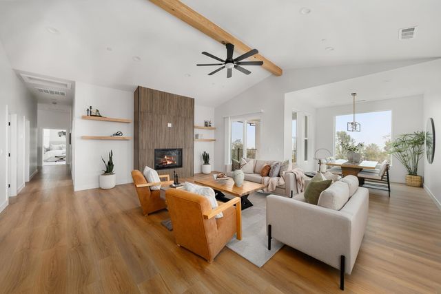 227 Swenson Ct, Auburn, CA 95603