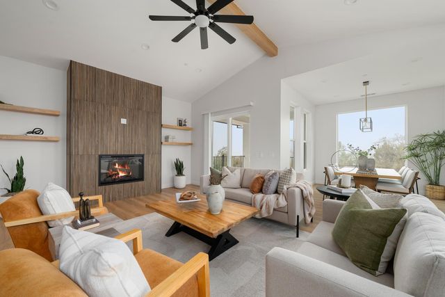 227 Swenson Ct, Auburn, CA 95603