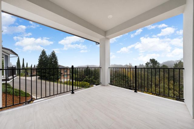 227 Swenson Ct, Auburn, CA 95603