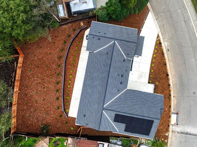 227 Swenson Ct, Auburn, CA 95603